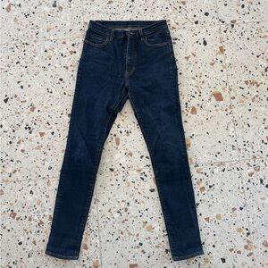 Woman’s skinny 6397 jeans